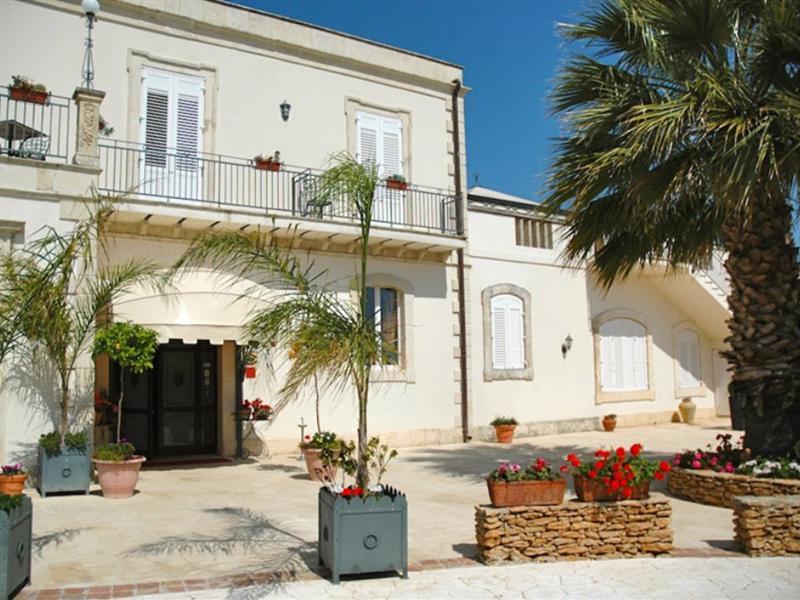 Charme Hotel Villa Principe Fitalia Fanusa Eksteriør bilde